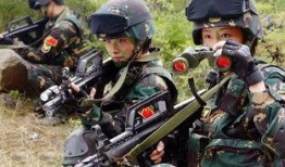 女兵突击 在线观看,热血铸就钢铁女兵传奇