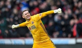 曼联门将爆料最新,揭秘球队困境与未来展望”